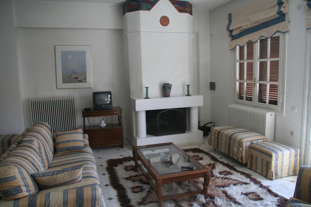 דלפי Villa C & C מראה חיצוני תמונה